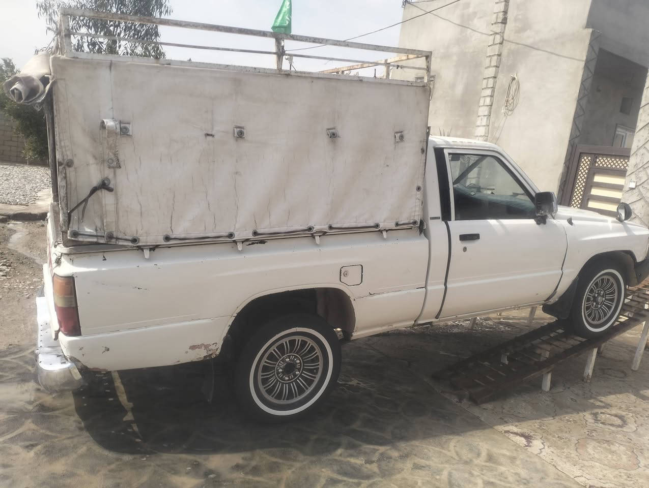 موصل
بيكم للبيع موديل 1985
رقم نينوى دولي 
بي كاربون  سيارة مال شغول 
استفسار ***********بي واتس اب 
الي مو شراي لا يخابر رجاء
