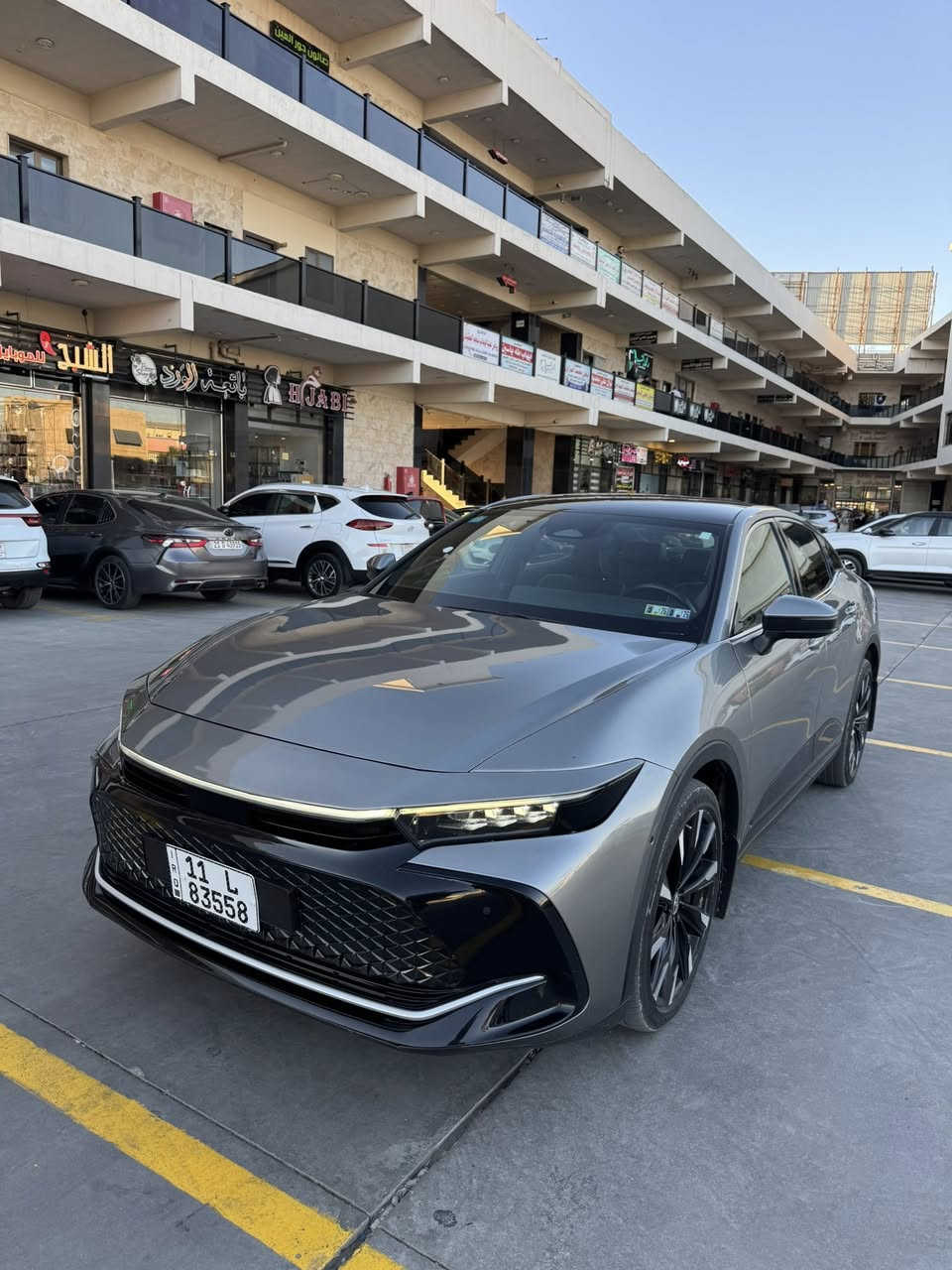 كراون بلاتنيوم ٢٠٢٤ امريكي هايبرد ماكس 
محرك ٢٤٠٠ تيربو 
عداد ٤٠ الف مايل  
الضرر بنيد كلير من امريكا وباب السايق وجاملغين مصبوغه 
/كير مكينه الشاصي ولغود مكفوله 
ايرباك برده فقط
مكاني بغداد اليرموك
السعر ٢٨٣ ورقة
***********
