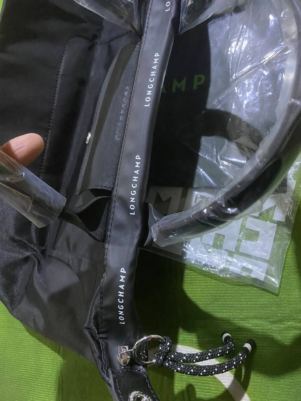 السعر ٢٠ بس الصناعة فرنسا الحجم كببر


**إذا كنت صاحب هذا الإعلان وتريد حذفه لأي سبب، رجاءا أرسل رسالة إلى الدعم الفني**