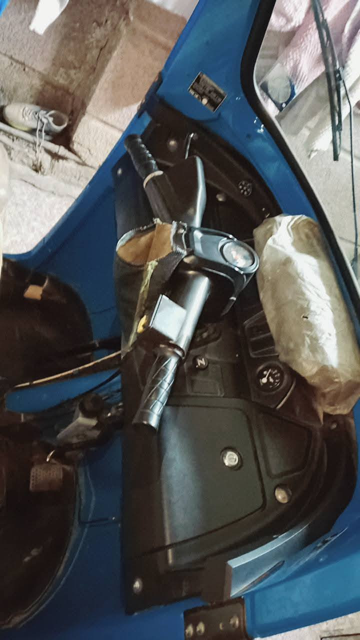 سلام عليكم اعيد النشر بسبب لوعود لكاذبه تكتك تي افي اس موديل ٢٢ شهر ٧ نضيفه خير من الله محرك مكفول كفاله عامه فقط بيها طخه ومعدله عل بارد واضحه بتصوير معاملت ترقيم كامله دافع رسوم مسوي براءت ذمه صاعده هزه فقط بصمه وحده وتستلم سنويه ولوحات السعر 6و250 وبيها مجال حك جيه مكاني بغداد حي لجهاد رقم ***********
