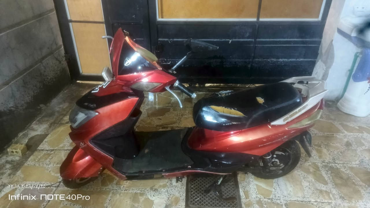 السلام عليكم موطور سكنس للبيع كامل نقص بطاريات السعر 250 وبي مجال اللاتصال  ***********
 
ا

