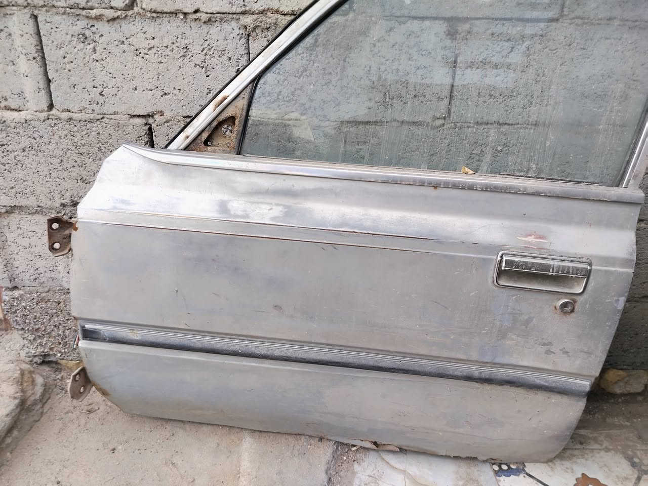 سلام عليكم للبيع بيبان جنطه بنيده سوبر 82 83 عنوان ناصريه رقم الهاتف ***********
