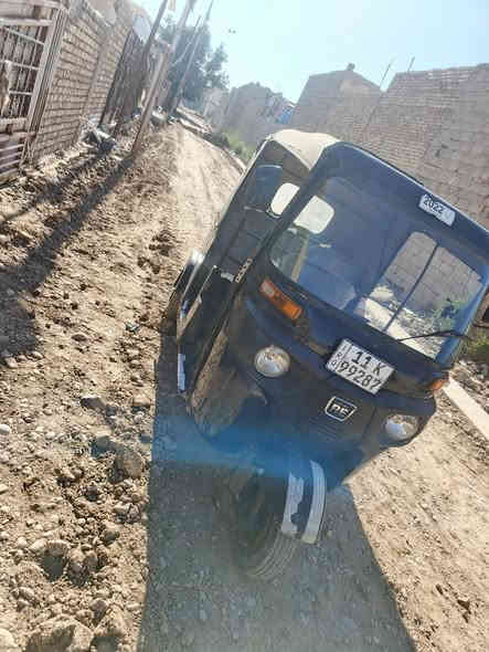 تكتك موديل عشرين لا ضربه ولا صبغ تكتك حلوه بس بوشه وبستم فقط محركه كلش حلوه تخم تاير جديد العنوان بغداد نهيت حيور سبع قصور *********** السعر 5900 أبيه مجال شي قليل
