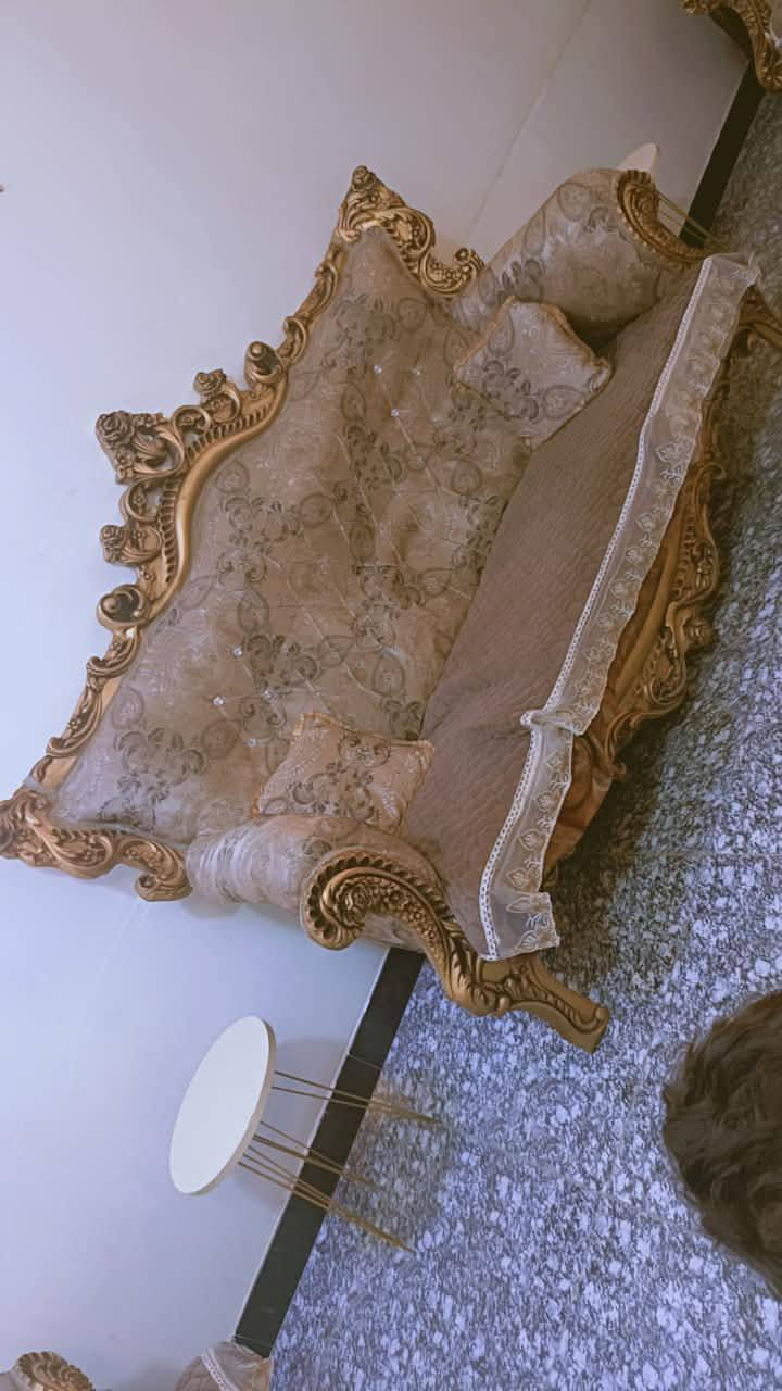 تخم ملكي عشر مقاعد للبيع مع الطبلات اثنين صغار وحده وسط والجراجف


**إذا كنت صاحب هذا الإعلان وتريد حذفه لأي سبب، رجاءا أرسل رسالة إلى الدعم الفني**