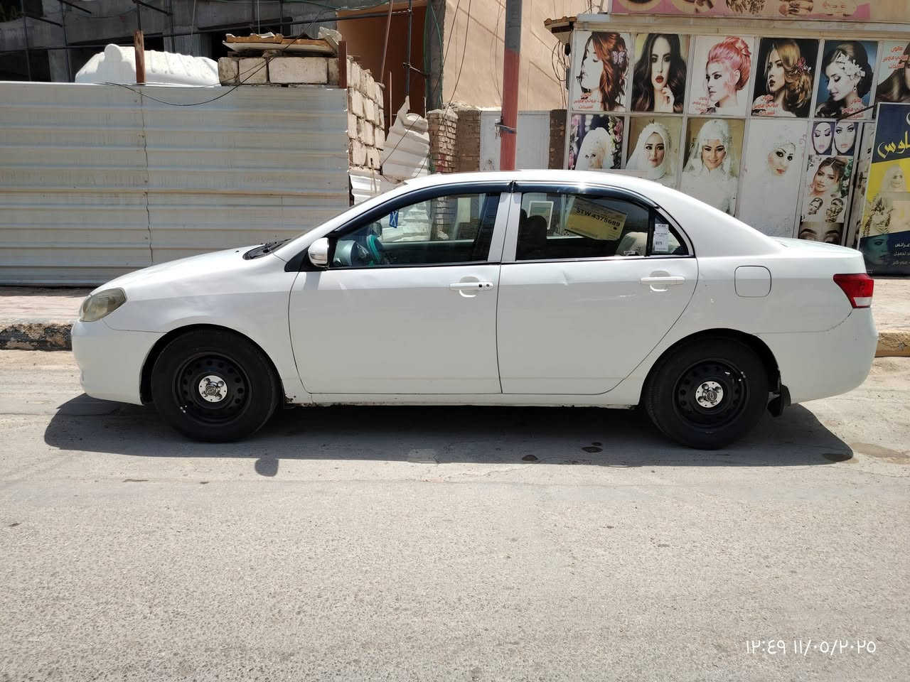 سلام عليكم بي واي دي G3 2011 بيها جراد بالبنيد قطعه وحده صبغ سياره جاهزه تبريد ثلج تخم تاير السياره بأسمي حاليآ بديالى وبعد يومين اكون بالنجف السعر 52 وبيها مجال وكلشي موجود بالسوك وبالخدمه ***********
