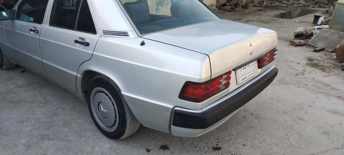 مارسيدس ١٩٠ طيارين موديل ١٩٩٢ لون رصاصي جام اربعه كهرباء كشنات كهرباء صدر امامي خلفي جديد تخم تاير مكينه وكير شرط ترايه ٢٠٠ شرط لاتبخير ولاتنقيص بس تبريدها مايشتغل فقط رقم صلاح الدين دولي تحويل مباشر السعر 60 وبيها مجال العنوان صلاح الدين سامراء التواصل ***********
