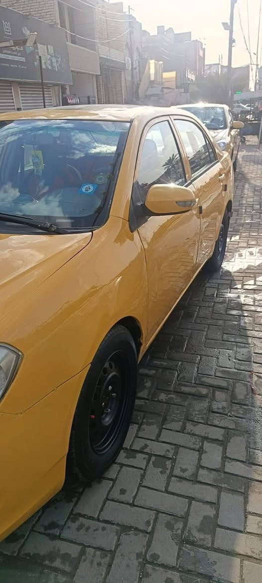 Pwd موديل ١٣ جي بيهه طه بالبنيد وطخه بالجوملخ الأمامي محرك بلادي وكير أوتو بخير من الله تبريد نقص بي غاز فقط حديدية وكهربائيات  خير من الله السياره كبل للشارع الله شاهد سعر ٤٨ وبيهه مجال حك الجيه ***********
