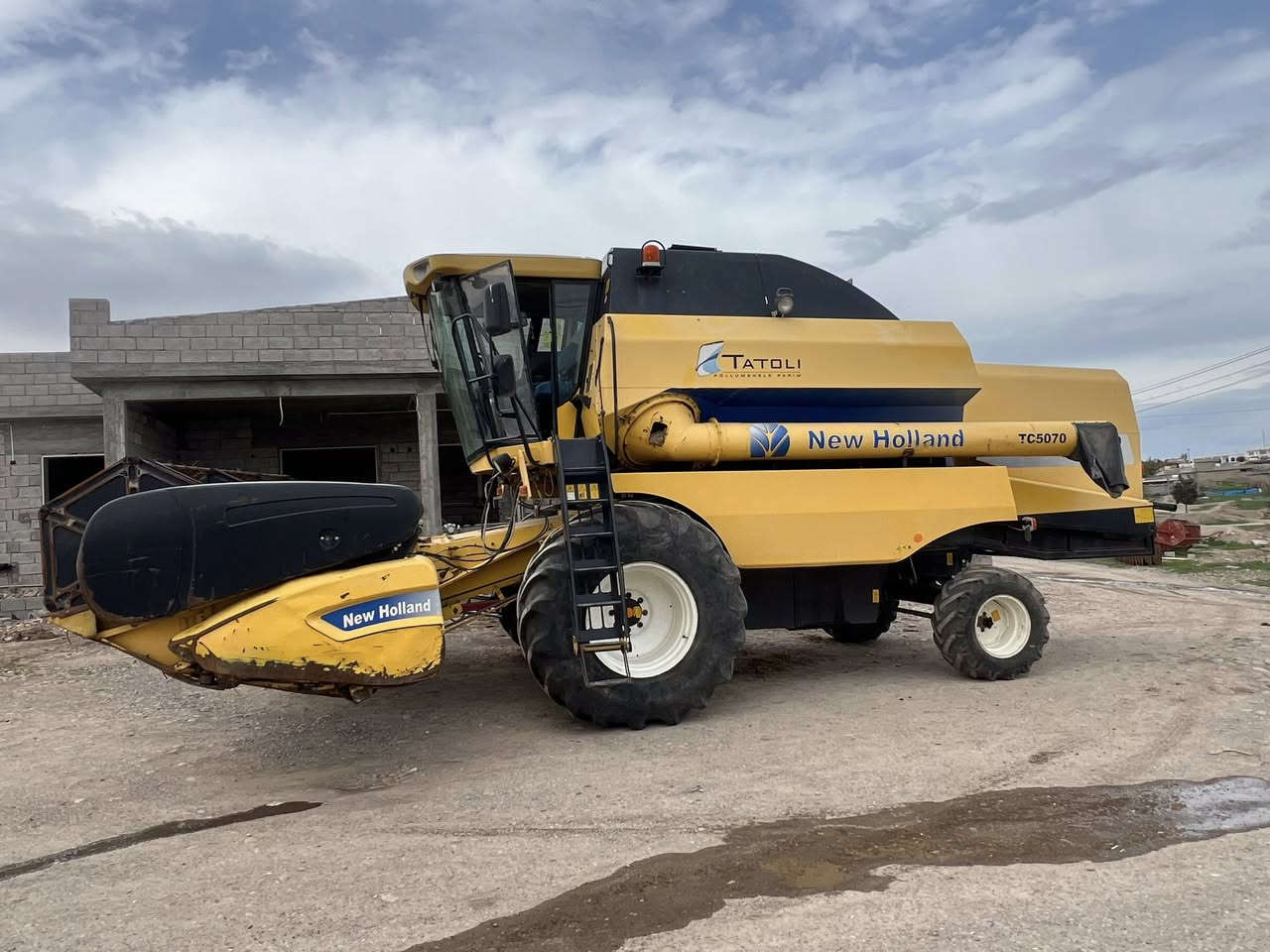 للبیع ٥٠٧٠ مودیل ٢٠٠٨ دبل درام دبل کشن تبلە قلاب تبلە ١٧فوت 
عنوان قضاء بردرش***********
