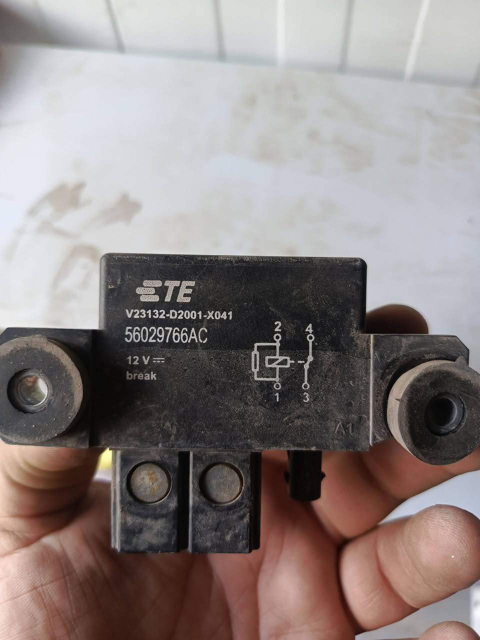 السلام عليكم غراض جيب للبيع 
التفيده يخابرني 
***********
