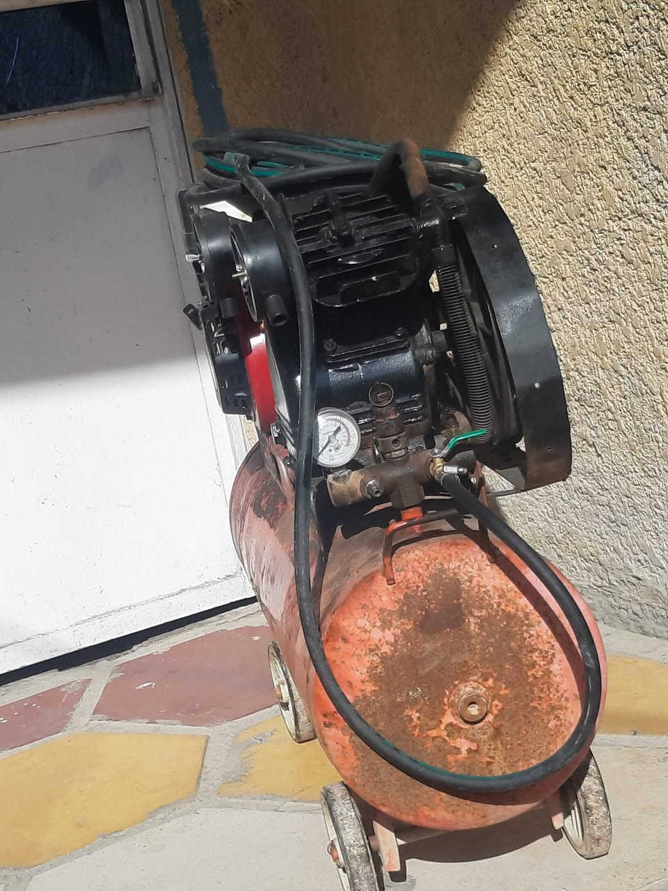 سلام عليكم للبيع ب175 وبي مجال شغاله عل فحص بغداد ***********
