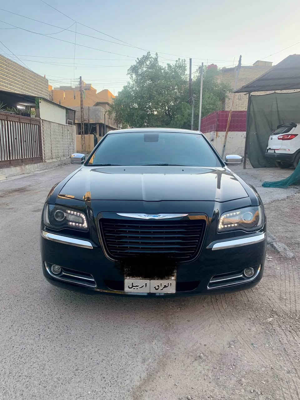 السلام عليكم للبيع اوبما موديل ٢٠١١ وارد امريكي اكلين طابه للعراق بدون حادث اهنا بلعراق انصبغ بيه نص اجاملغ الخلفي السياره جديده كلش وضع شركه استخدام شخصي ماشيه ١١٠ كيلو حقيقي رقم شمالي اربيل السياره فول موصفات  السياره مابيه نقص برغي مكينه ٦سلندر ٣٦٠٠
موصفات السياره 
* بصمه 
*شاشه جبيره 
* مقاعد جلد +تدفه تبريد 
*كشنات كهرباء
*زرع عدسات زنون 
*تخم تاير توني شاده 
*صدر امامي خلفي توني شاده 
**تشغيل عن بعد 
*
مكان السياره بغداد الشعب 
السعر ١٤٧ اوبيه مجال كلش بسيط 
الاستفسار ***********
