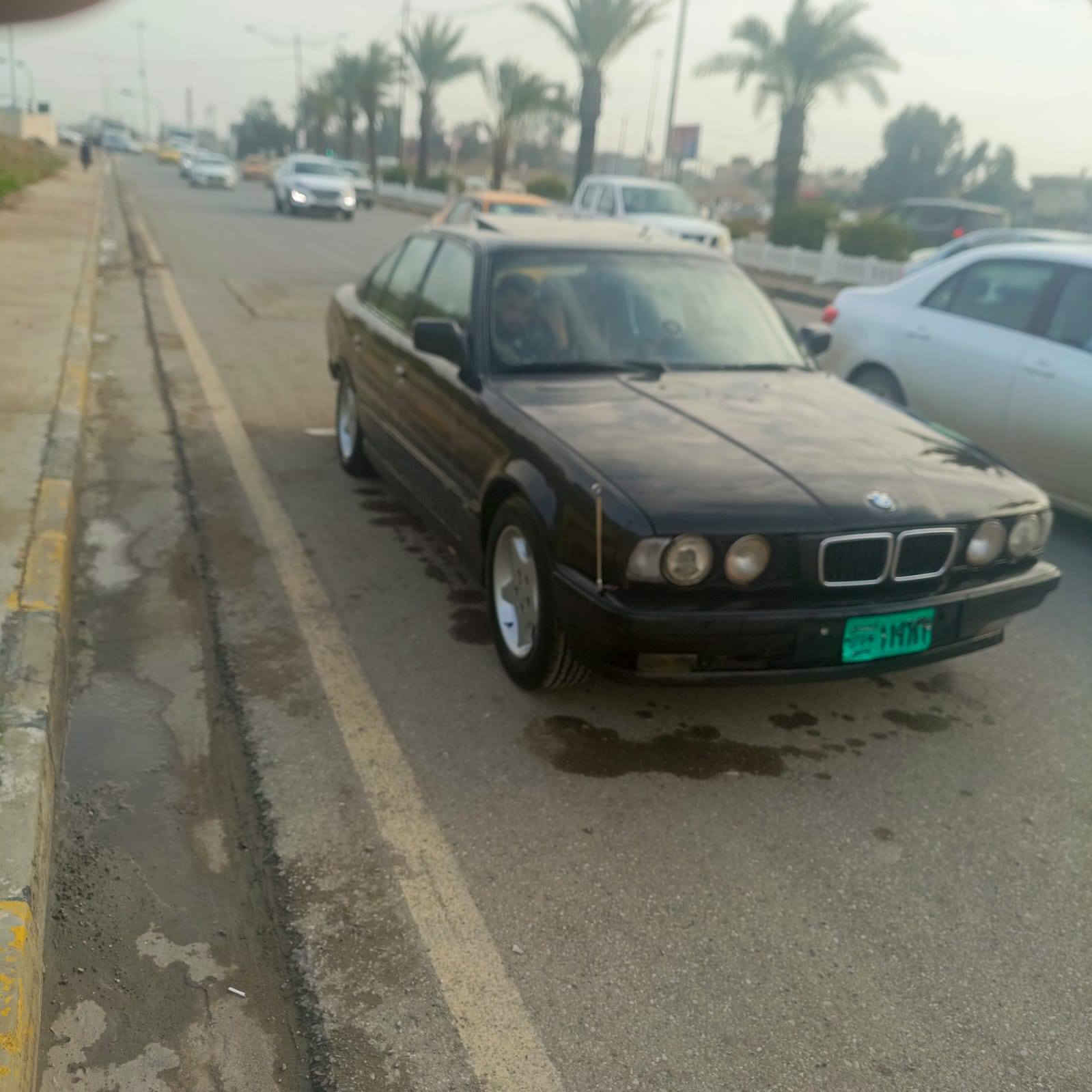 السلام عليكم بي ام للبيع حجم 535 محرك صقر 28 ديجيتال سنويه خضراء شرط التحويل سعر 40 درهم مراوس حسب القناعه جوه سعر سيارتي محتاج فرق ايش عندك نزل السلام عليكم***********
