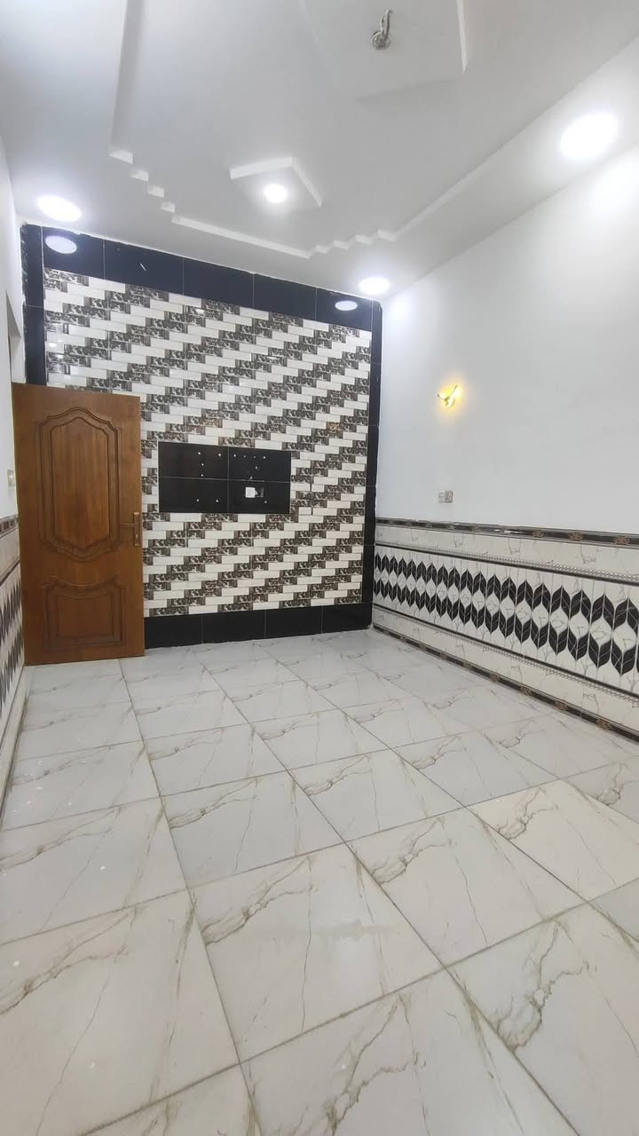 دار ١٠٠م حي الصحفيين بلبدايه شغل راقي طابق واحد جاهز للسكن
***********
