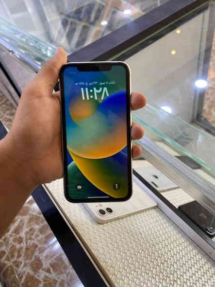 M
آيفون 11عادي. 
ذاكره 128. 
بطاريته بالحاسبه ٧٥ بلاد. 
الجهاز شرق اوصط مو أمريكي يجي AAA
اتصال  نت كله شغال. 
سعره. ٢٦٠. ألف فقط 
ام عمار التأميم مقابل الكاجو مكتب هونر
رقمي *********** الشراي مبين
