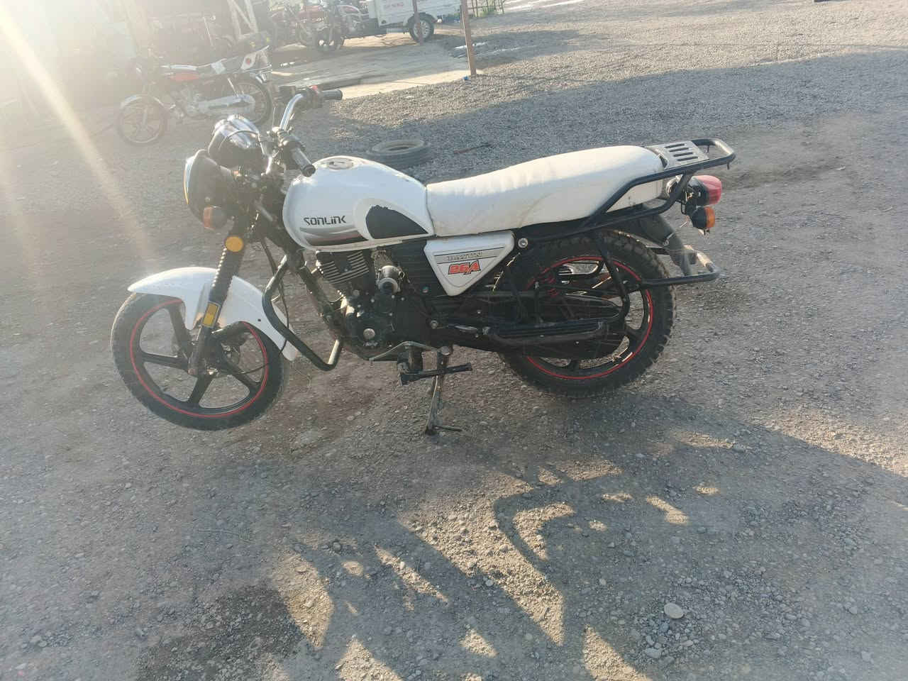 الان ياالله سلام عليكم دراجه ديوان كلاسك مديل 22ختم سونك دراجه حلوه خير من الله رايدلهه ملاحضات بسيطه كهربائيات كامله شغاله سلف هندر بس ورقه وحده السعر 650وبي مجال قليل الشراي مكان ديالى شهربان جسر مهروت الشراي يتصل على الرقم ***********
