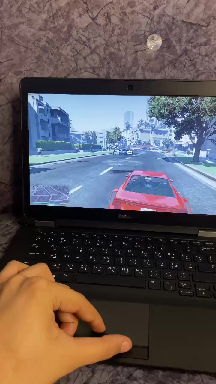 من رخصة الادمن السلام عليكم لابتوب DELL سلم مواصفات راقية جداً استخدام شخصي اخو الجديد للبيع بسعر مناسب 235 ألف وبيه مجال اقوى لابتوب ممكن تحصله بهالسعر يشغل كل شي اللابتوب مكفول عالفحص من كل النواحي تفحصه يلا تدفع حقه

مشغل عليه كل أنواع الألعاب مثل GTA 5 وببجي وكول اوف ديوتي وباتلفيلد وبيس وغيرهن من الألعاب القوية

ومشغل عليه كل أنواع برامج الهندسة مثل الاوتوكاد والماتلاب والآردوينو وبرامج التصميم مثل الفوتوشوب والاليستريتور وبرامج المونتاج مثل البريمر برو والسوني فيغاس وبرامج الطباعة مثل الادوبي ريدر والاوفيس والوورد والاكسل والبور بوينت وكل تطبيقات مواقع التواصل الإجتماعي وغيرهن من البرامج القوية

مواصفات اللابتوب: 
النظام ويندوز 10 برو 64 بت بأحدث التعريفات والبرامج
المعالج قوي جداً CORE i5 الجيل 7 بسرعة عالية 2.60 GHz 
الهارد 256GB SSD اسرع واحدث نوع
الرام 8GB سريع جداً نوع DDR4
كارت شاشة انتل 4GB نوع عالي الاداء
حجم الشاشة 14.1" إنش فول HD دقة عالية جداً
الشاشة قابلة للفتح 180° درجة
يحتوي على بلوتوث + وايفاي
يحتوي على كاميرا امامية
يستقبل سيم كارت ورام
بطارية ممتازة حوالي 3 ساعات تشغيل مستمر
الجهاز بي كل أنواع المنافذ: 3 منافذ USB ومنفذ LAN ومنفذ HDMI ومنفذ VGA ومنفذ هيدفون

ملحقات اللابتوب شاحنته الأصلية 65 واط والجنطة


**إذا كنت صاحب هذا الإعلان وتريد حذفه لأي سبب، رجاءا أرسل رسالة إلى الدعم الفني**