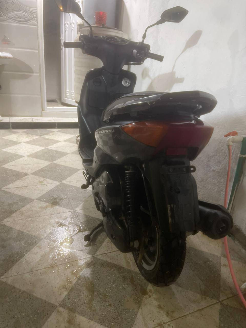 السلام عليكم دراجه سكنس ياباني لبيع دراجه حلوه كهرباء كله شغاله سلف هندر السعر 600بيه مجال قليل الاستفسار ***********
