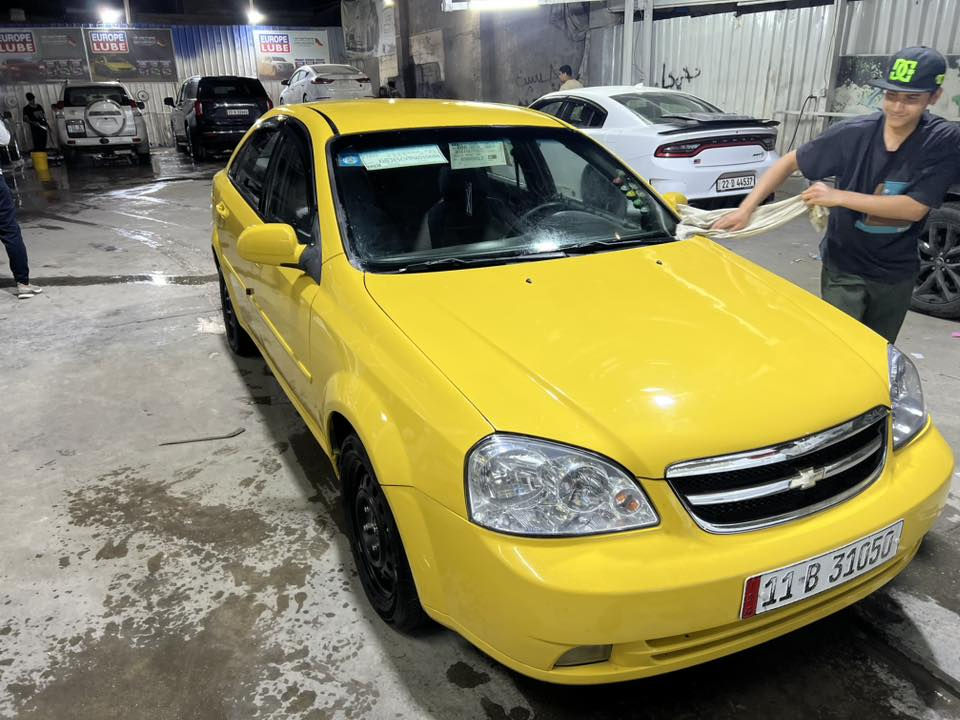 السلام عليكم  للبيع أوبترا ٢٠١١ شركة عامه. معيوده سياره   كير مكينه مال حاويه بيه جدد  . صدر تخم تابر. تبريد. سياره جهازه تكسي للشارع. رقم بغداد دولي جديد  بسم صديقي جيراني.   السعر ٧٦ وبيه مجال.  بغداد م الصدر  ***********
