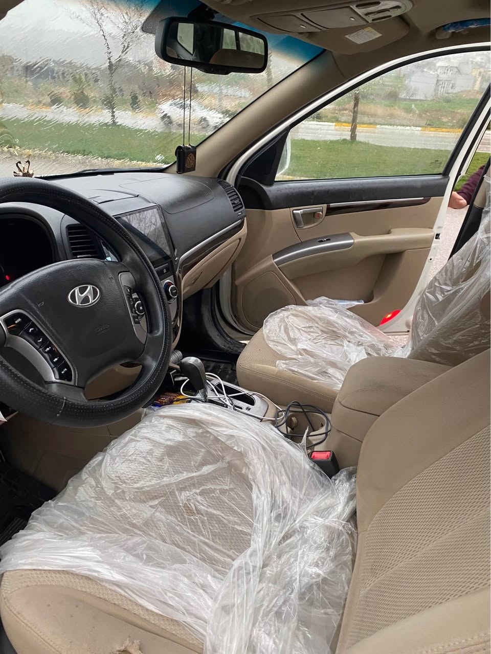 سنتافى ٢٠١٢ / ٤ سلندر 
گير و محرك بشرط 
***********
تبريد تدفئة كلها شغال 
١ قطعة صبغ بدون دواخل
سعر ١٥٥$ و مجال بسيط دهوك, العراق
