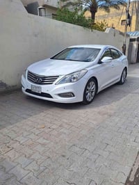 ازيرة خليجي موديل ١٢ رقم بغداد محرك ٣٣٠٠ جديدة شادهة على ايدي  صار ١٠ ...