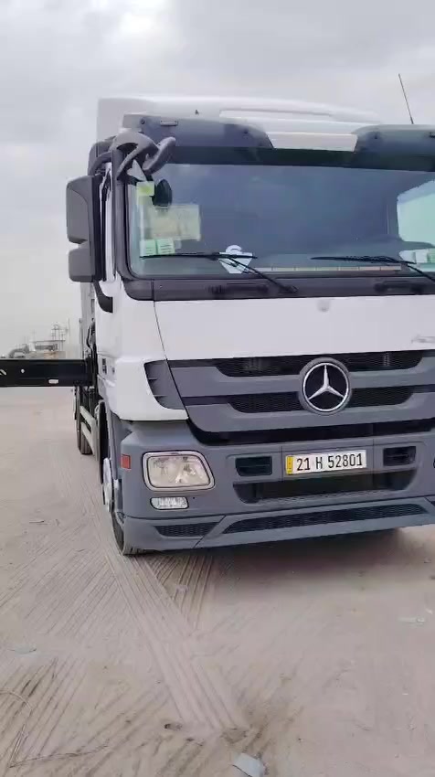 اكتروز موديل ٢٠١١سنويه جديده  كرين موديل ٢٠٠٨فول سيفتي ٥سلايت واحد يدوي الكرين ٨طن لليع ***********
