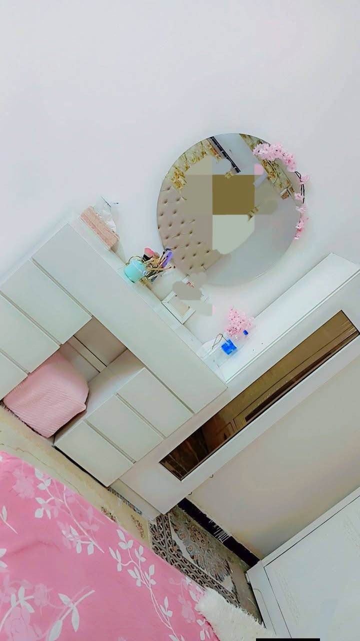 جرباية +ميز مرايا جدد نظيفات اي ظرر مابيهن 💖
جرباية تريدها وي التختة تريد وحدها عادي
بس التختة سويتها ب130خشب بلوك الاصلي مو عادية 
#رجائا فقط الشراي


**إذا كنت صاحب هذا الإعلان وتريد حذفه لأي سبب، رجاءا أرسل رسالة إلى الدعم الفني**