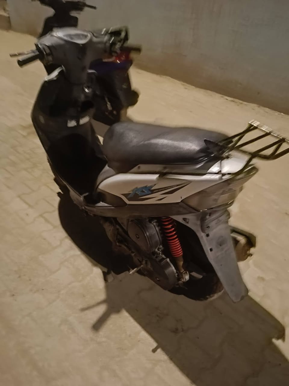 السلام عليكم ماكس عدله لبيع بلادي كله شغال سلف هندي كهربائيات كله شغاله مختمه سعر ٦٥٠وبيه مجال لطيبين رقم ***********
