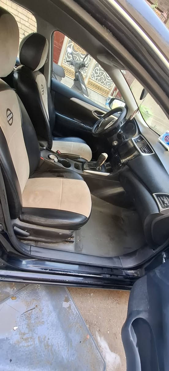 سياره هي Nissan Sentra 2017 (نيسان سنترا موديل 2017)، وغالبًا النسخة الأمريكية تكون مواصفاتها قريبة من التالي:
داخل المدينة: حوالي 29 MPG
خارج المدينة: حوالي 37 MPG
معدل: حوالي 30–32 MPG �
Edmunds +١
(اقتصادية جدًا بالبنزين 
المحرك:
4 سلندر سعة 1.8 لتر (الأساسي)
القوة:
حوالي 124 – 130 حصان �
MotorTrend +١
العزم:
حوالي 125 – 128 نيوتن/متر �
MotorTrend
ناقل
عدد الركاب: 5 أشخاص
سعة الصندوق: حوالي 15 قدم³ 
بيهة قطعتين كامرة خلفية شاشة البلوتوث
السيارة كلش نضيفة 
للتواصل والاستفسار ***********
