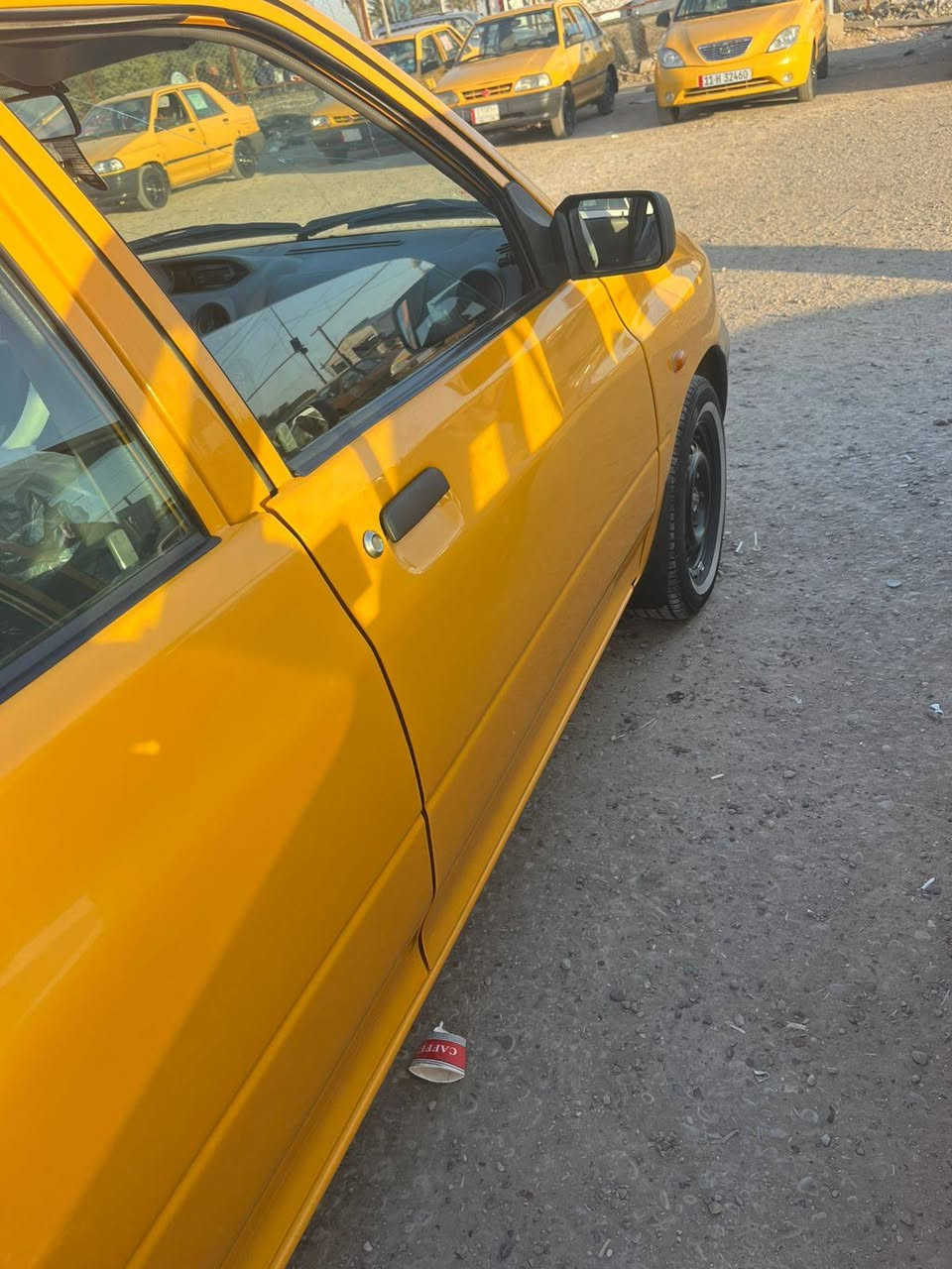 اسلام عليكم سايبه مديل 23سيارة على وضع شركه بيها طخة بل باب كد اصبع والباقي مكفول محرك وكير خير من الله اي استفسار اتصل على رقم وبي واتساب وخادم اني ***********
