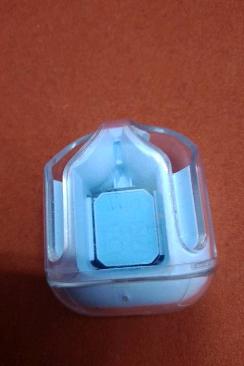 
ما هو اسم الموديل أو العلامة التجارية للسماعات؟: 
زين ياسر