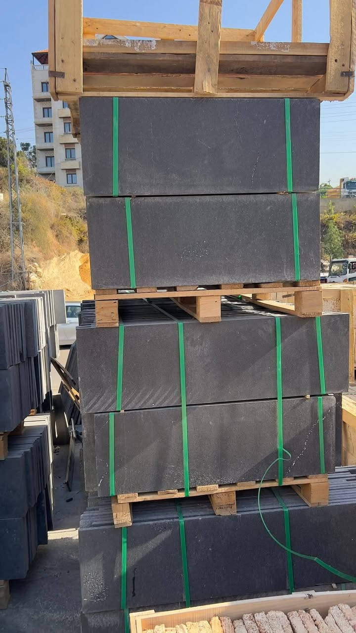 حجر البازلت #حجر_طبيعي_ارضيات
#حجر_طرقات #حجرحدائق #حجر_البناء


**إذا كنت صاحب هذا الإعلان وتريد حذفه لأي سبب، رجاءا أرسل رسالة إلى الدعم الفني**