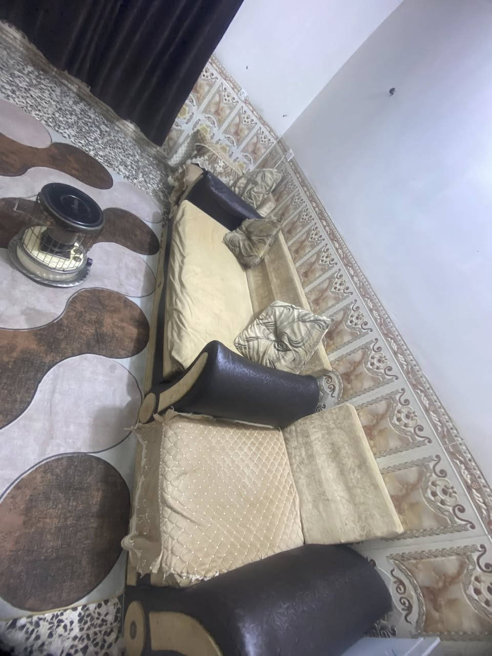 غراض للبيع وبيهن مجال مكاني الدوره


**إذا كنت صاحب هذا الإعلان وتريد حذفه لأي سبب، رجاءا أرسل رسالة إلى الدعم الفني**