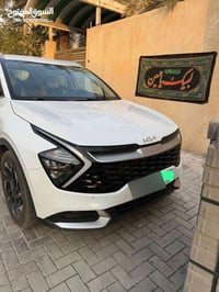كيا سبورتاج 2024 مكفولة كفالة عامة لون أبيض فول مواصفات ما عدا البنورا...