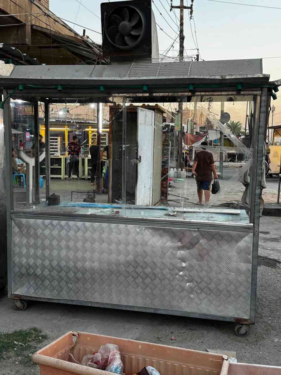 ‏سلام عليكم منقلة مال كباب كبيرة نظيفة وحلوة عنوان بغداد سعرها 200 بيها مجال شراي يتصل***********
