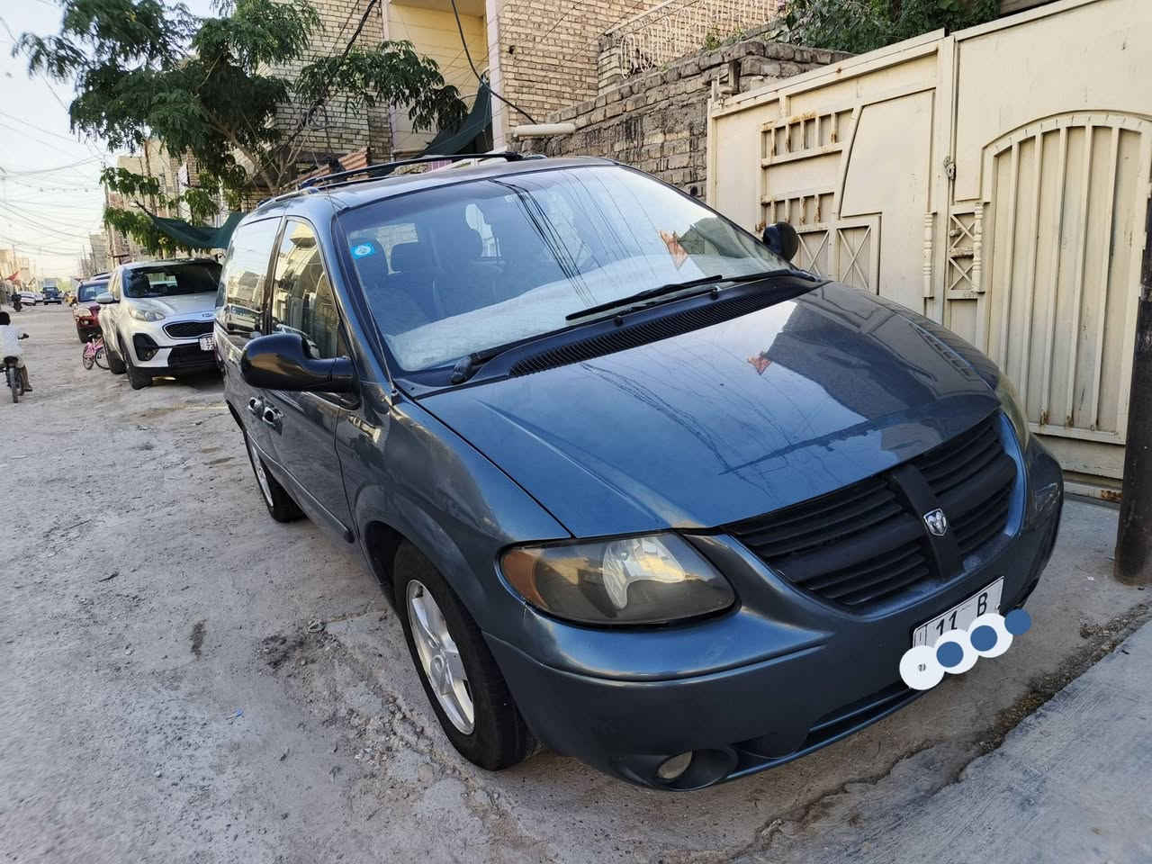 السلام عليكم
دوج كرفان 2007 للبيع 7 راكب كشنات قلاب
السياره استخدام مال بيت 
تخم تاير جديد
باتري جديد 
دوشمه جديده 
صدر جديد
كير مكينه كفاله + ادامه كامله للمكينه 
شاشه + كامره خلفيه
السياره مصبوغه حزام للجماليه 
السعر (78) وبيه مجال /
مكان السياره حي اور قرب جامع الفردوس 
للاستفسار /***********
