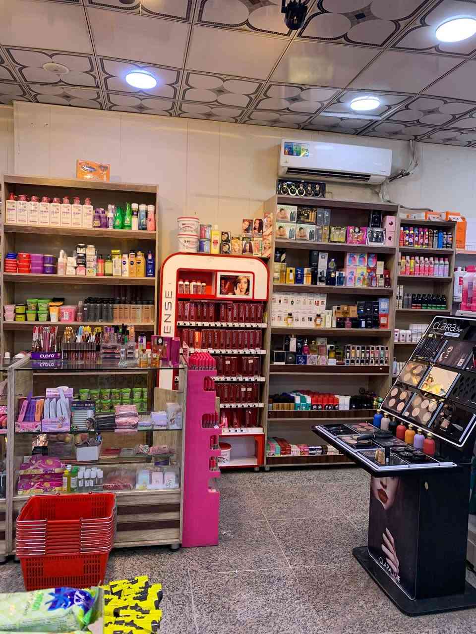 سلام عليكم ورحمه الله وبركاته ماركت للبيع عنوان الكاظميه الهبنه التواصل على رقم  ***********
