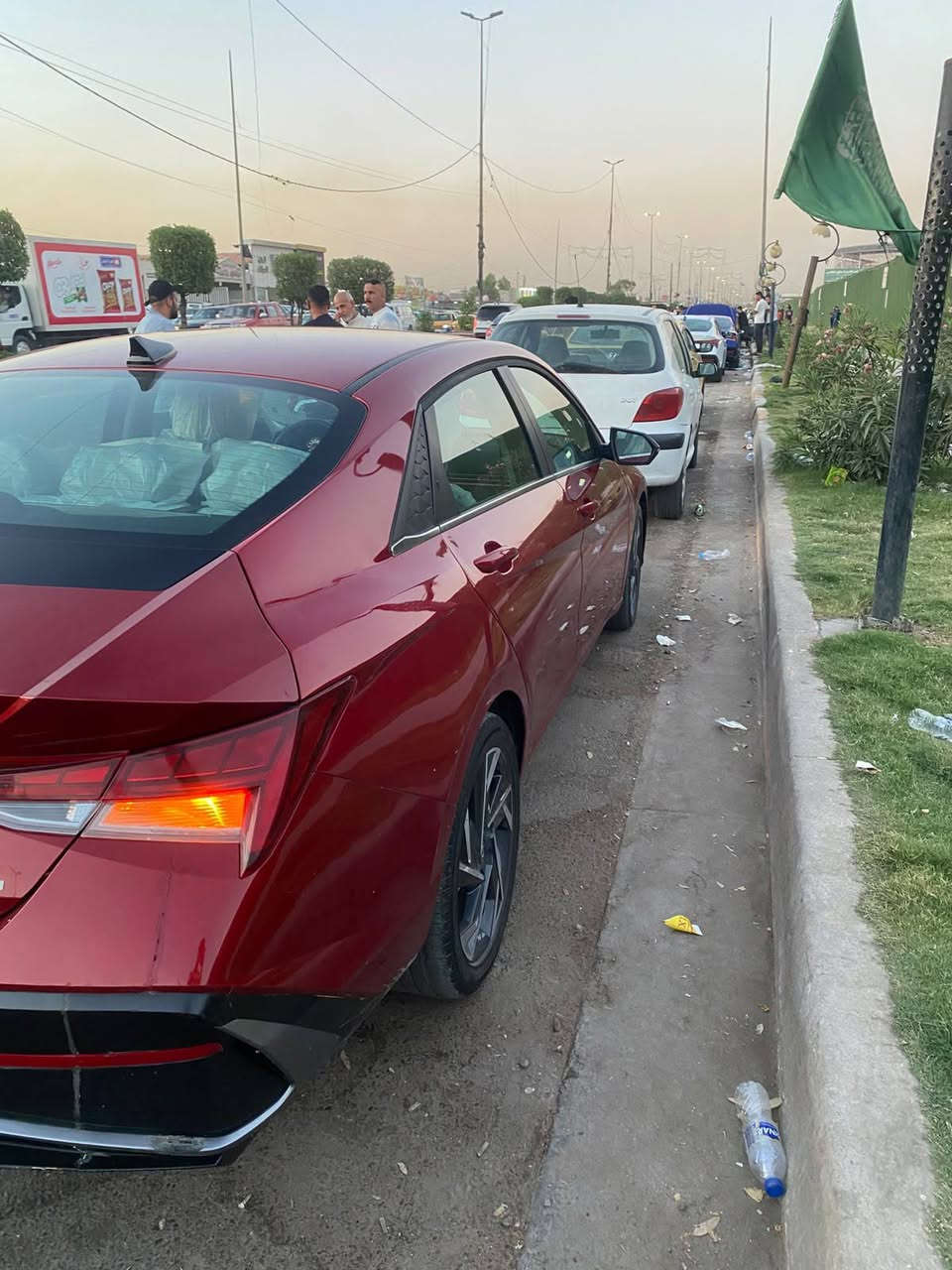 السلام عليكم 

هونداي النترا هايبرد موديل 2025 وارد امريكي 

الحادث و التصليح موضح بالصور

السيارة فئة المتدد أعلى فئة بالنترا 

محرك هايبرد 

حادث قطعة وحدة بدون دواخل بدون شاصي 

ماشية 7 آلاف بعدها زيرو

مواصفات 

فتحة 

بصمة تشغيل 

تشغيل عن بعد 

رادارات 360 درجة 

رقم بغداد باسمي تحويل ثاني يوم 

مكان السيارة بغداد 

***********
