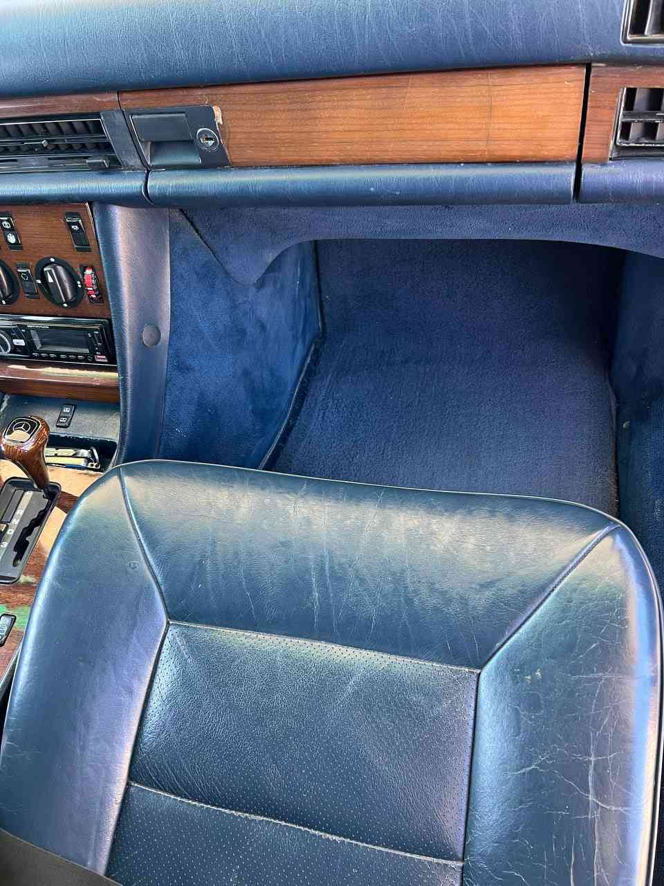 السلام عليكم  جامبو300قبق اسود كير مكينه جدد تبريد شغال حداديه حلوه كشن كهربا ء  تحكم لايت كهرباء دبل اريل دبل فيت بم دبل مروحه سياره بدون فتحه مصبوغه عام بدون حادث نضيفه كلش مكاني بابل. غير متواجد ع نت والي ماعده رصيد بس يرمش اخابره. مامتواجد ع نت سعره82وبيه مجال ***********
