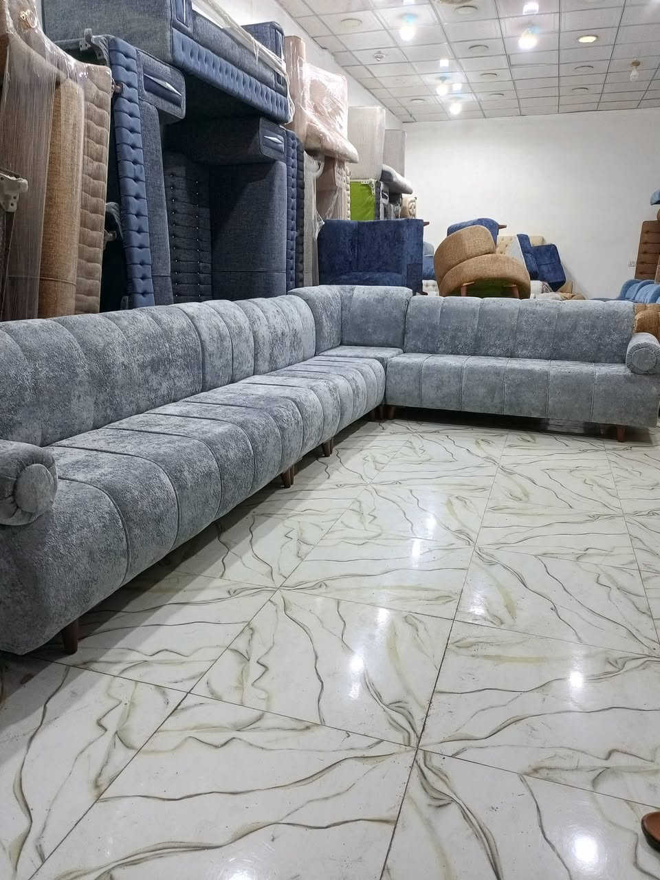 ياالله
ديوان البانده اقماش خاولي جديد 5قطع 10 مقاعد 
*********** العنوان ناصرية سومر شارع المدارس اعداديه خوله بنت الازور
