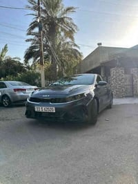 كيا فورتي  موديل 22 رقم بغداد الدولي  ماشيه 38 ميل لون رصاصي محرك الفي...