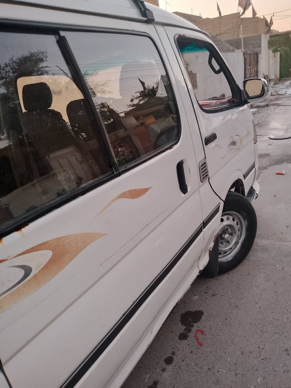 يالله فتون 11 رقم بغداد نكليزي شرط التحويل كير ومكينه حاويه واكسل وتخم تاير بشرط سياره بلاديه كهربائيات كلها شغاله السياره خير من الله مال جناي بالعافيه على الياخذها المكان بغداد السعر58 هاتف ***********

