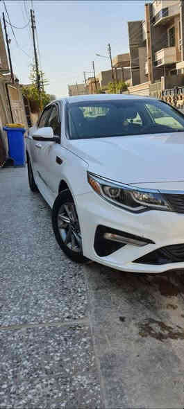 السلام عليكم
كيا اوبتيما للبيع موديل 2019 رقم اربيل الدولي بااسمي التحويل بأي وقت
حادثها جاملغ خلفي وجنطة مبدلة بقطعه اصليه نفس اللون صور الحادثه موجوده بلمنشور السيارة فئة fe رادار امامي حساسات خلفيه  اشاير مري
شاشه كامرة السيارة جاهزه من كلشي ومتصرف عليها اي شي
محرك 2400 gdi بدون تنقيص ولا تبخير جاهزه من ناحية صدر محرك كير
السعر 141 وبيها مجال السياره 
*********** بغداد
