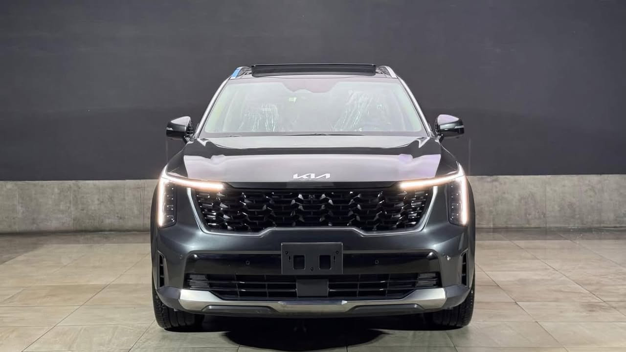 السلام عليكم
كيا سورنتو  • خليجي – موديل 2024 🚘 🚘

ماشية 9000   – مرقم بغداد - رقم مميز   – فول  مواصفات

السيارة خليجية استيراد خاص VIP

مكفولة كفالة عامة

المواصفات:

 

• محرك V6 سعة 3.5 لتر بقوة 268 حصان – عزم 331 نيوتن/متر

 

• كير أوتو 8 نمر + دفع رباعي 4WD

 

• بصمة تشغيل + تشغيل عن بعد + دخول ذكي

 

• بانوراما + داتا شو

 

• شاشة ديجيتال + شاشة وسطية Apple CarPlay

 

• 5 كاميرات 360° + كاميرا دوارة +  كامرة وسطية + حساسات أمامية وخلفية

 

• 🔥كشافات + لايت زينون اربع عدسات  + LED + بك لايت LED + اشارة لكزس 🔥

 • دوسات 

• كراسي جلد اسود  فاخر كهرباء (تدفئة + تبريد) –  كشنات ميموري تخزين مقاعد أمامية كهربائية

 • تبريد 3 مناطق منفصلة + بردات أبواب خلفية

 

• مقود جلد مع شفتات – مثبت سرعة + أوامر صوتية + Drive Mode

🔥نضام صوتي Bose + امبلي فاير ( مضخم صوت ) 🔥

 

• شحن وايرليس + مخرج طاقة + -Bluetooth / TYPE 

 

🔥نقطة عمياء + تحديد مسار طريق 

قيادة ذاتية + تحريك وترجع ريمونت 

• هاندبريك كهرباء + Auto Hold + Auto Brake🔥

‏ • ABS + مانع انزلاق + نزول منحدرات

 

• إنارة داخلية LED محيطية متغيرة 

 

• 7 مقاعد – ISOFIX – حاملة أكواب – تطعيم داخلي ألمنيوم

 

• ويل حجم 20 إنج – 4 دسك – حساسات ضغط الإطارات

 

• مرايا جانبية كهرباء مع إشارة + قابلة للطي – ماسحة خلفية

اخوان السياره استيراد خاص مواصفات خاصه تختلف عن الموجود بالسوك 

📞 *********** اتصل او واتساب تدلل غير متواجد عل الفيس
