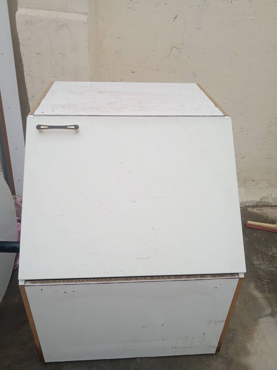 السلام عليكم عندي للبيع كنتور تركي ابيض سعره 150


**إذا كنت صاحب هذا الإعلان وتريد حذفه لأي سبب، رجاءا أرسل رسالة إلى الدعم الفني**