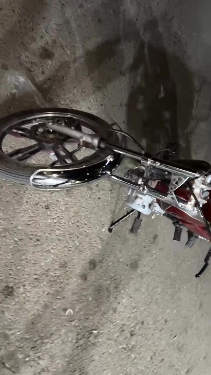 سەرەتا بەناویخوا
براکانم ئەم گوڵە بۆ فرۆشتن 
مەکینەو شانسیو ویلو دەبڵو کوشنو تەنکی هەموو گیانی بەشەرت ماشەڵا لەقوەتو لەسەنتەری ماتۆڕەکە مەزبوتەو ماڵی دۆستە


**إذا كنت صاحب هذا الإعلان وتريد حذفه لأي سبب، رجاءا أرسل رسالة إلى الدعم الفني**