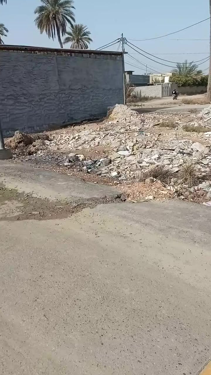 قطعه للبيع مساحه 110
طابو زراعي سند 25تحويل مباشر 
على شارعين 
حله بكرلي قرب الشيخ غيدق 
سعر 26
***********
