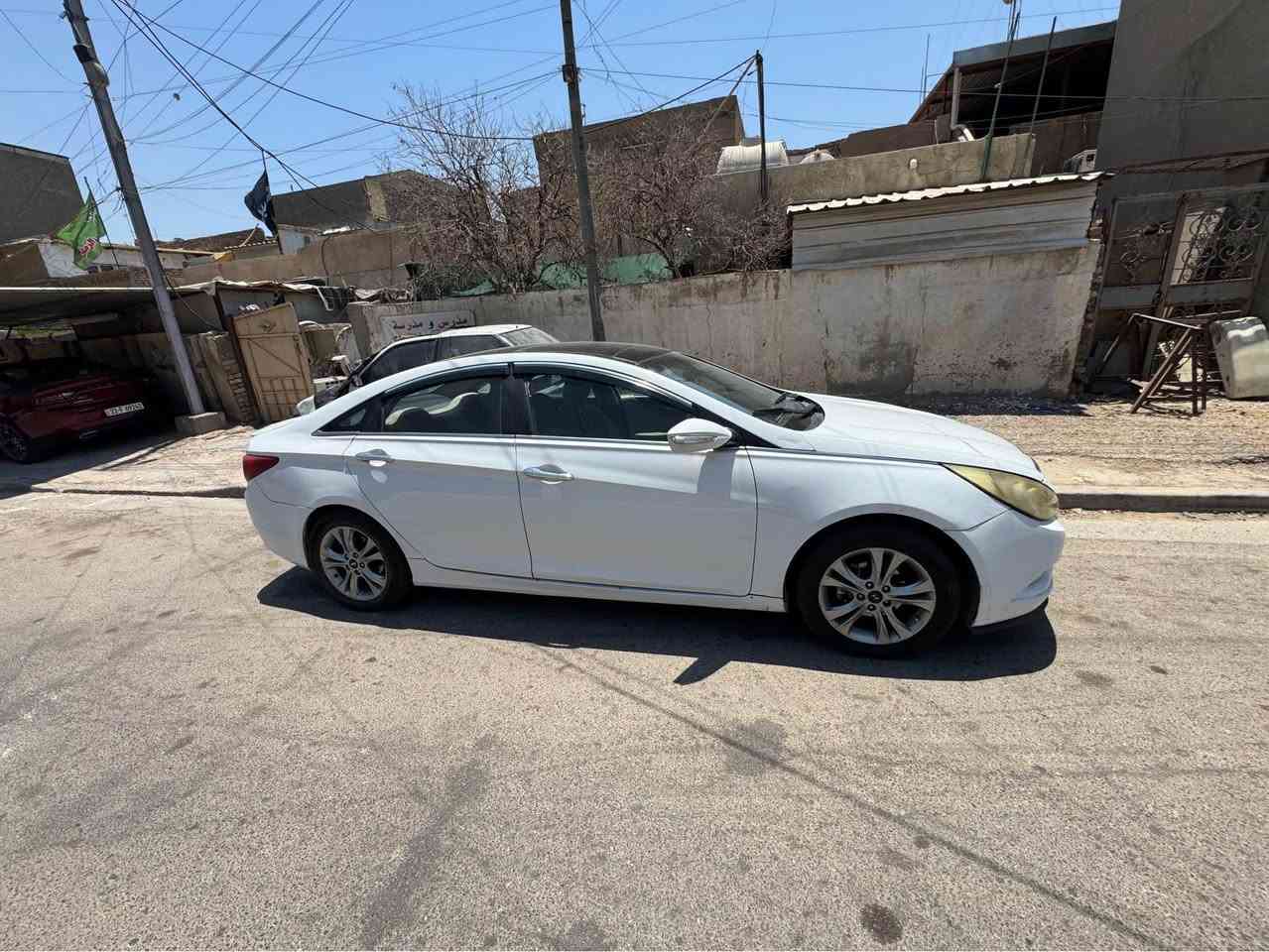 السلام عليكم سوناتا ٢٠١١  باسمي تحويل مباشر خليجيه محرك ٢٤٠٠ دوش  بيها جاملغين خلفيه والجنطه صبغ نقصها كمبريسر التبريد عارضها  بشده تنقص فلوس التبريد ٣اوراق يعني ٩٧ للاستفسار *********** مكان السياره بغداد بغداد, العراق
