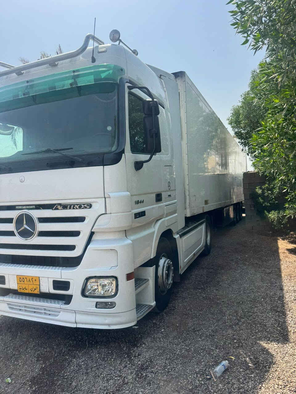 سلام وعليكم سياره اكتروز رقم سليمانيه موديل ٢٠٠٨ براد ٢٠٠٦ تحويل مباشر 
اوتوماتيك ١٢ نمره رتايدر  مكفوله كفاله عامه قماره شاصي مكينه ١٨٤٤ تخم تاير مكان واسط. العزيزيه
***********
*********** علي دغيش
