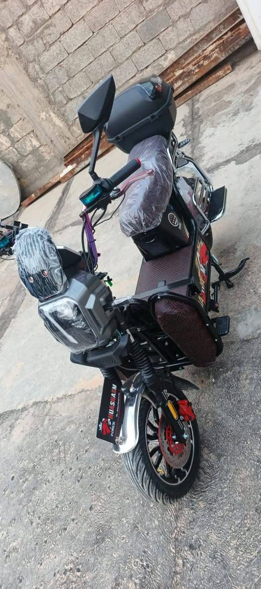 متاح ماطور شحن هيوشه موديل 2026 بعدو جديد مامستخدم للبيع السعر 825 وبي مجال للستفسار عل رقم (***********)
