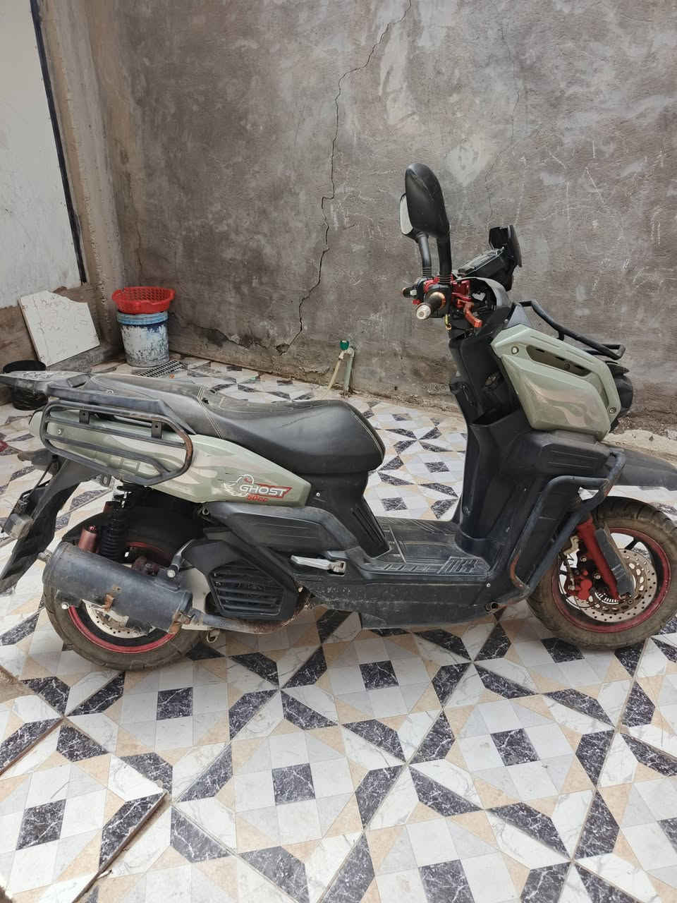 ٤٠٠  وبيها مجال بسيط


**إذا كنت صاحب هذا الإعلان وتريد حذفه لأي سبب، رجاءا أرسل رسالة إلى الدعم الفني**